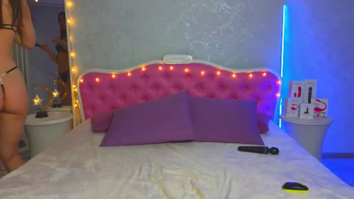 ArianaPetite