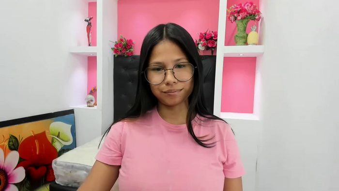 Nicolle26
