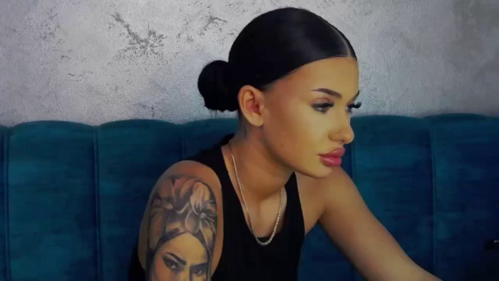 SashaLuss_