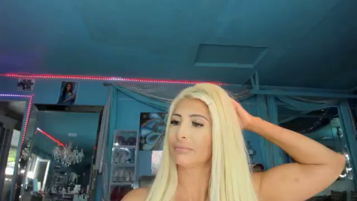 ADRIANA_FOX