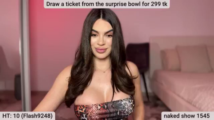 BustyMiaaa