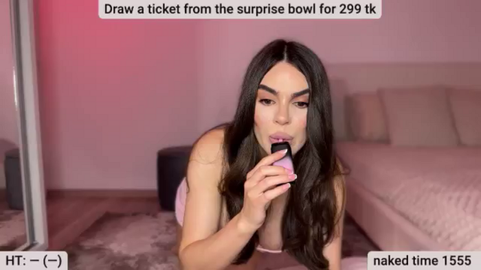 BustyMiaaa