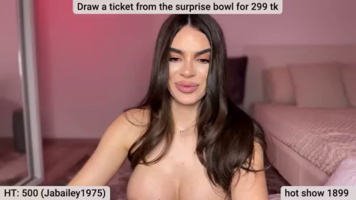 BustyMiaaa