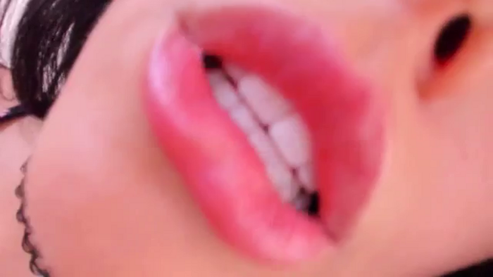 leyla_blue