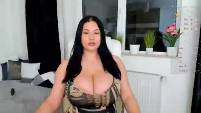 2024/05/21/mfc-queenevamaria-23-19-19