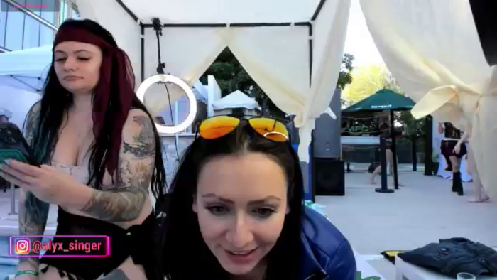 Alyx_Singer