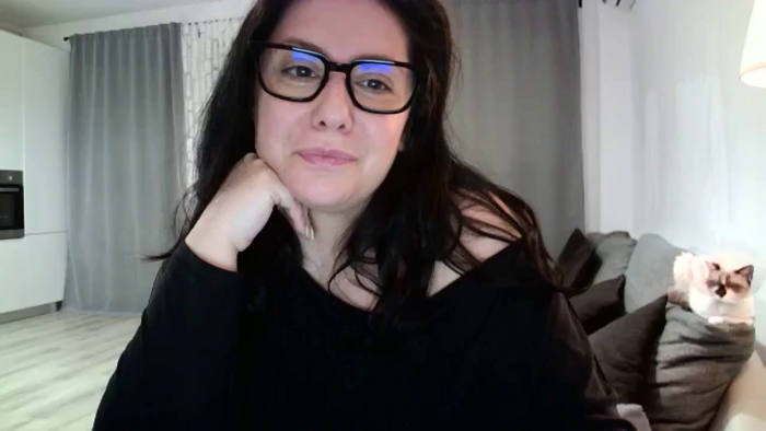 SILKYWOMAN