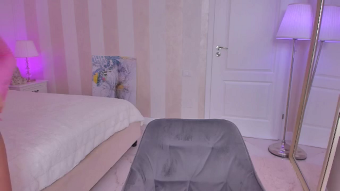 Maya_Di
