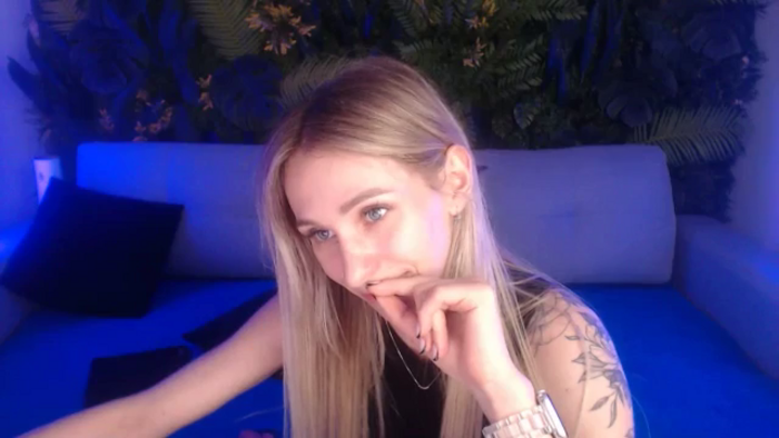 Horny_Blond