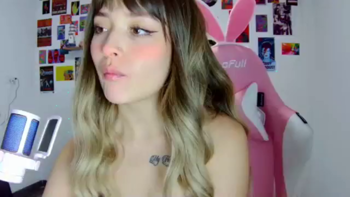 CarolineJames