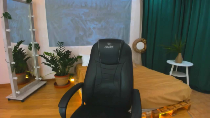 AdmireMyEyes