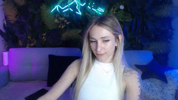 Horny_Blond