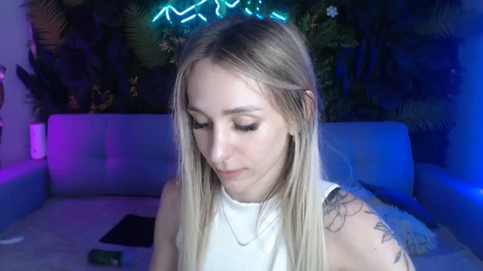 Horny_Blond