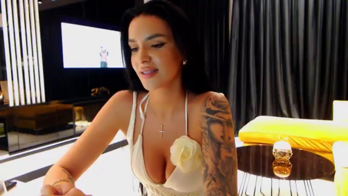 NicoleCrystal