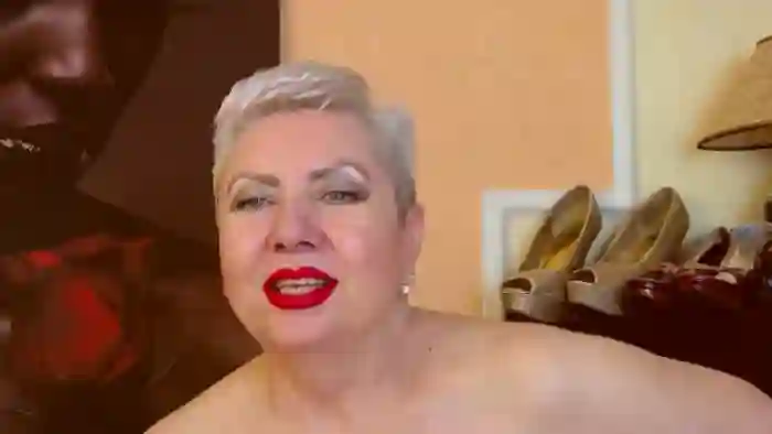 2024/06/11/mfc-lady__posh-21-33-26
