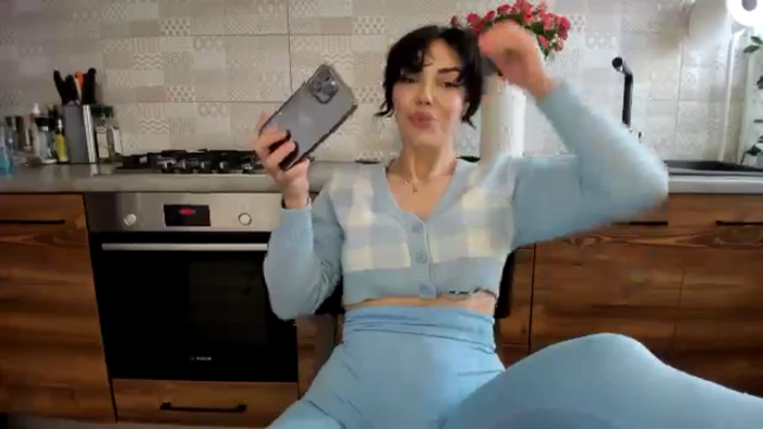MissNelly_