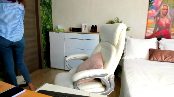 Alizee_Spicy