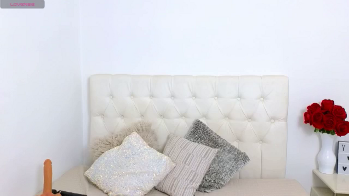 Mia_hott_