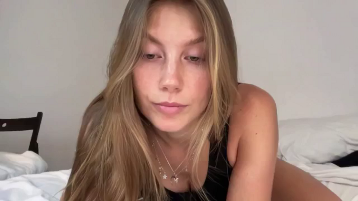JasSurfGirl