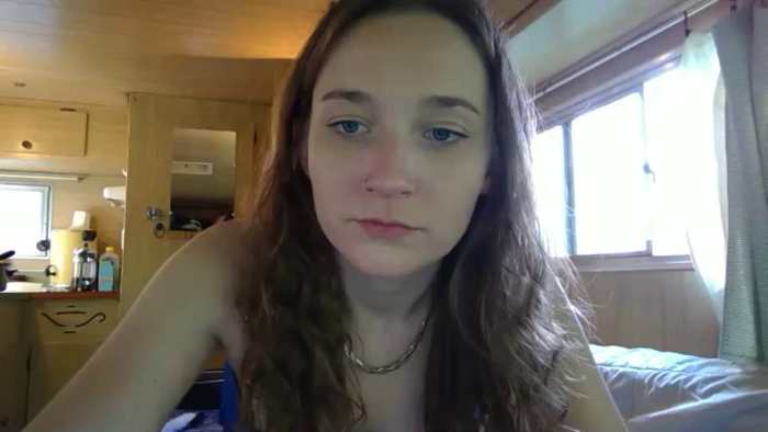 hornyhippiexx