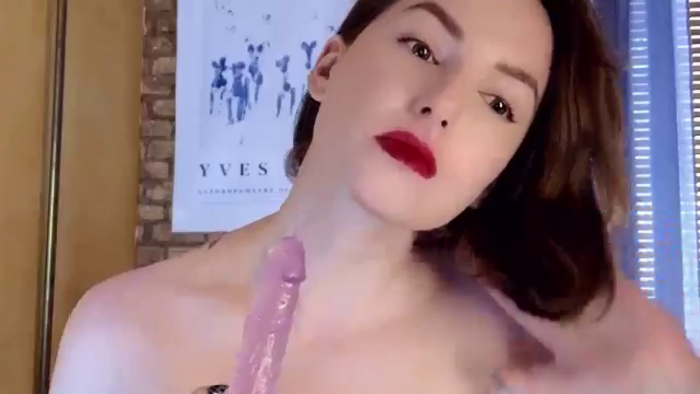 Red_Lips_Girl