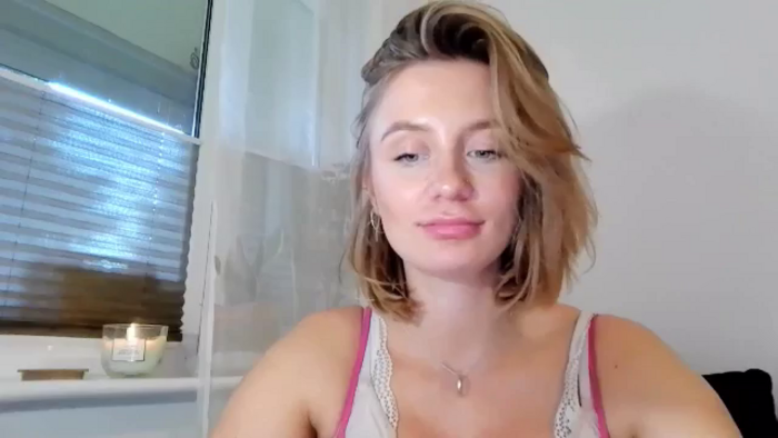 LenaaX