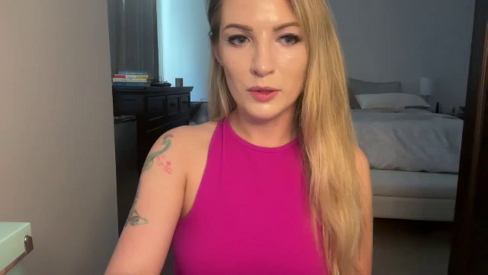 Alexxi_Riley