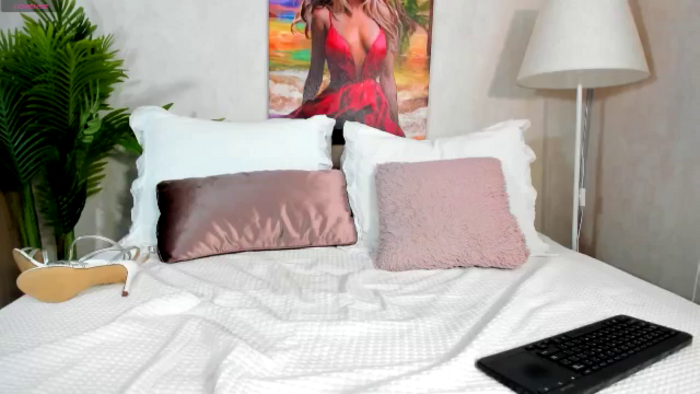 Alizee_Spicy