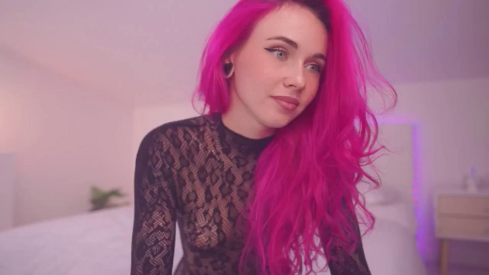 Sarah_Pink