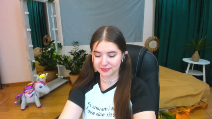 AdmireMyEyes