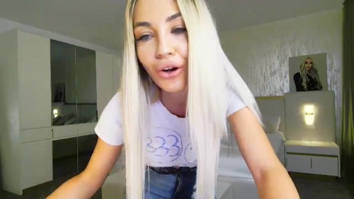 BlondeIsBack