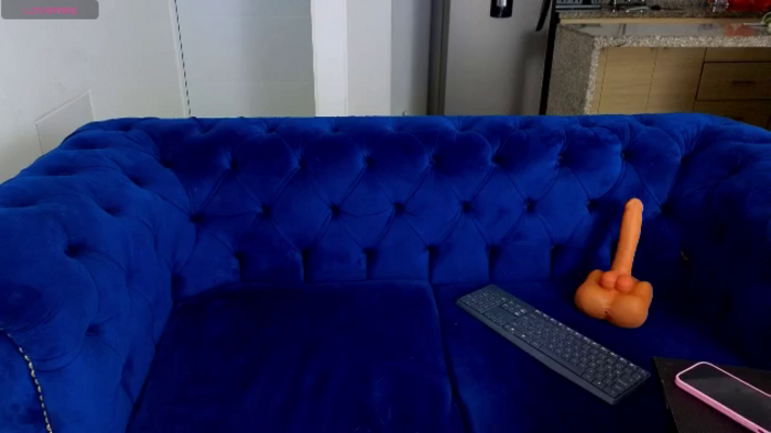 Mia_hott_