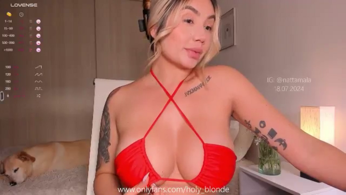 holy_blonde