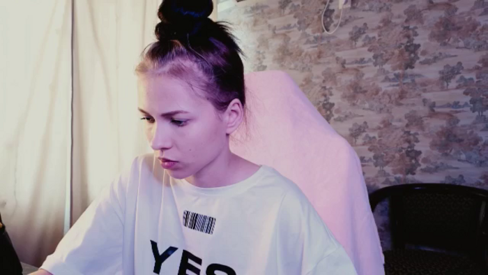 Small_Emma0