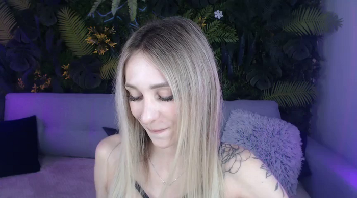 Horny_Blond