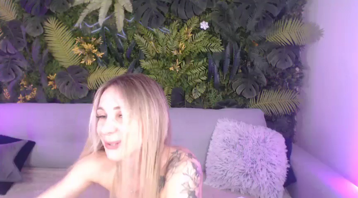 Horny_Blond