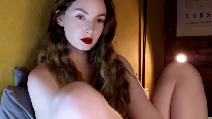 Red_Lips_Girl