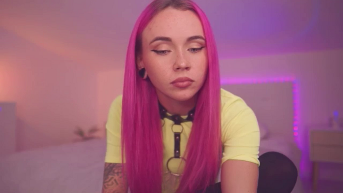 Sarah_Pink