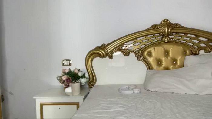 NycoleAniston