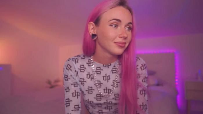 Sarah_Pink