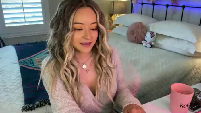 FunSizedGal