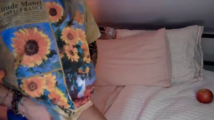 Lena_bee