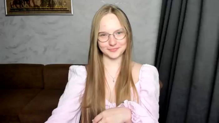 Shy_Melany
