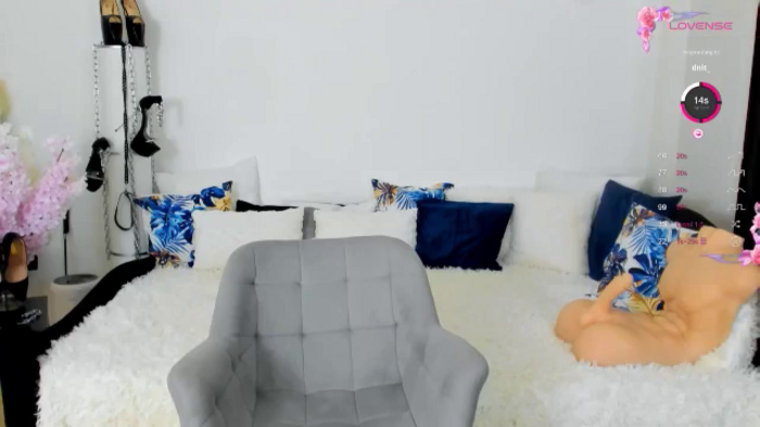 Queenevamaria