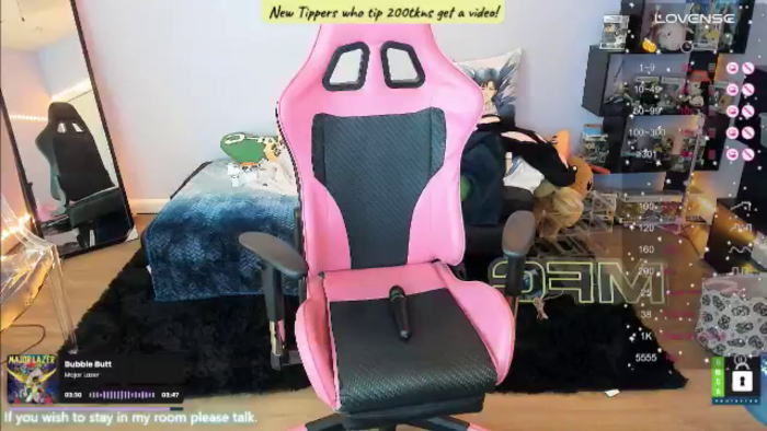Alyx_Singer