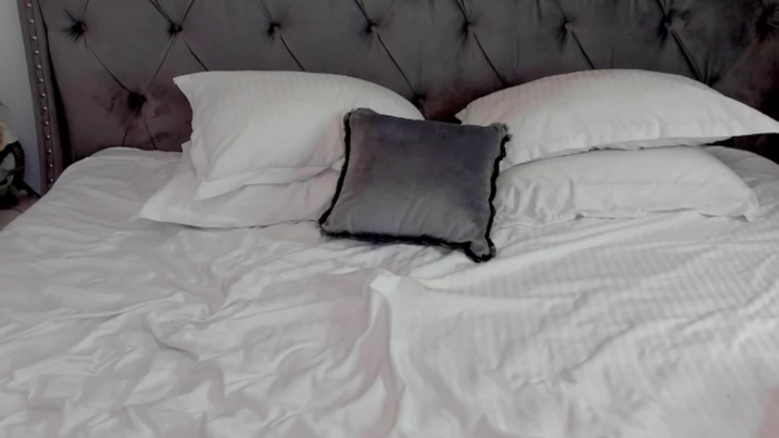 LenaLiveNow