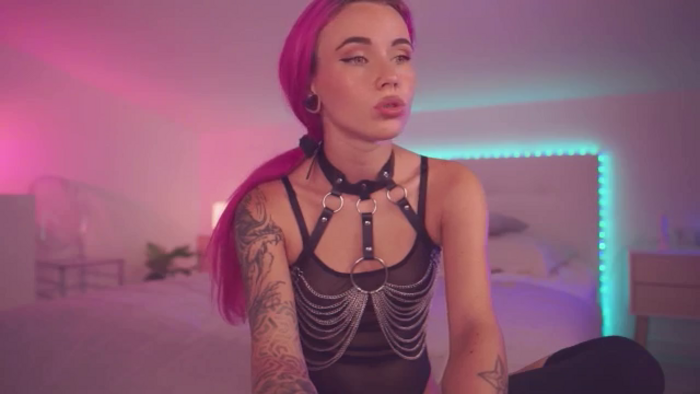 Sarah_Pink
