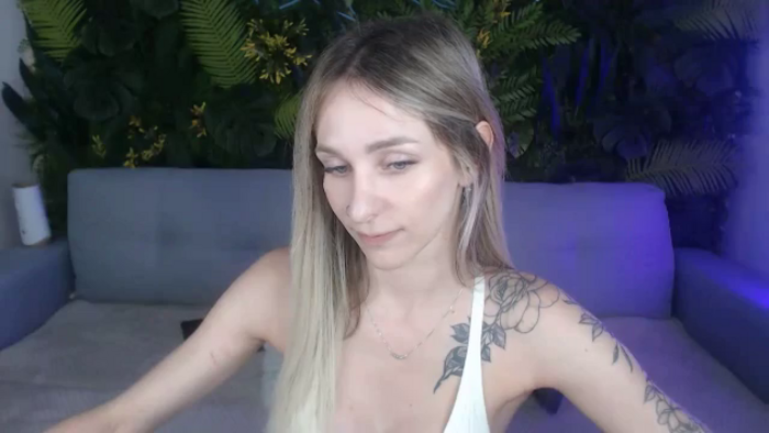 Horny_Blond