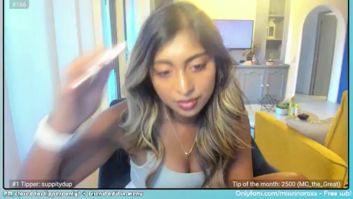 Missrinaroxx