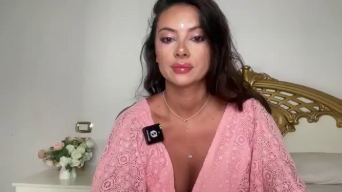 NycoleAniston